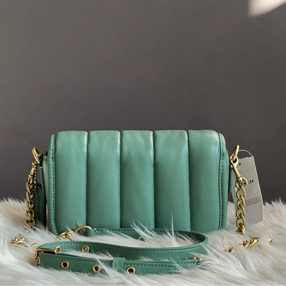 C3843 - Coach Dinky 18 with Quilting - Picture 5 of 13